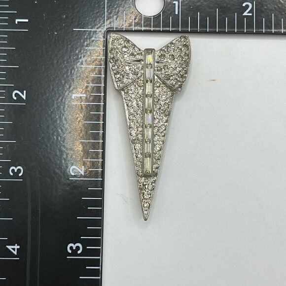 VTG rhinestone Bow fur clip. - Picture 4 of 6